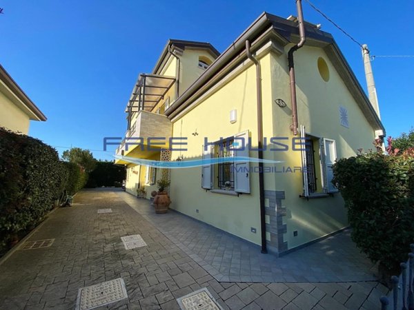 casa indipendente in vendita a Cervia in zona Castiglione di Cervia