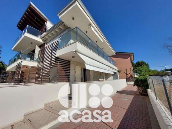 appartamento in vendita a Cervia in zona Pinarella