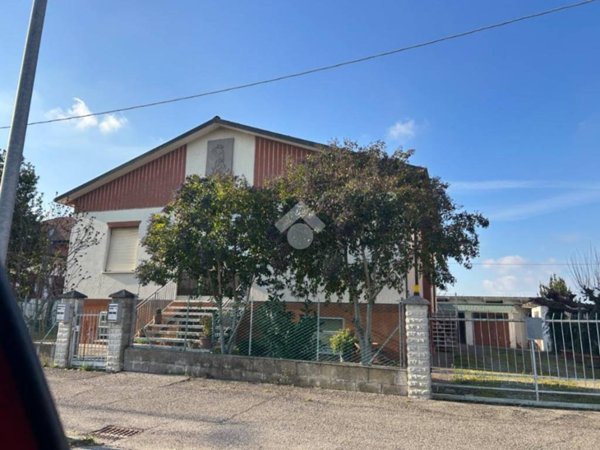 casa indipendente in vendita a Cervia in zona Villa Inferno