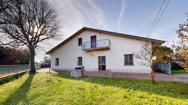 casa indipendente in vendita a Cervia in zona Pisignano