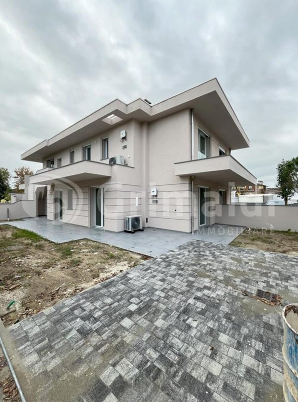 appartamento in vendita a Cervia in zona Milano Marittima