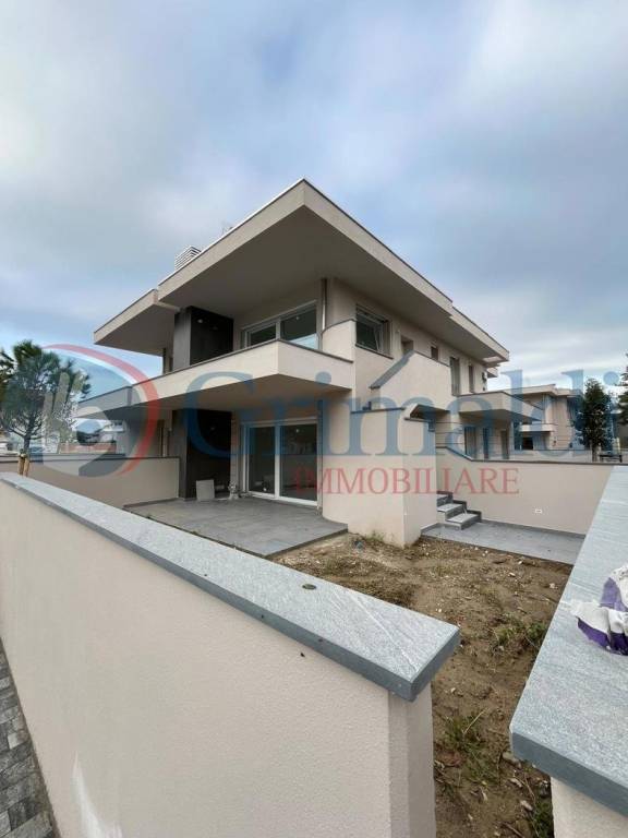 appartamento in vendita a Cervia in zona Milano Marittima