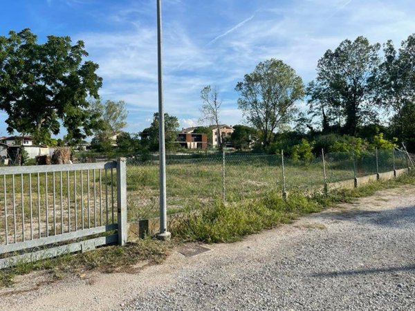 villa in vendita a Cervia in zona Milano Marittima