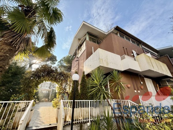 casa indipendente in vendita a Cervia in zona Milano Marittima