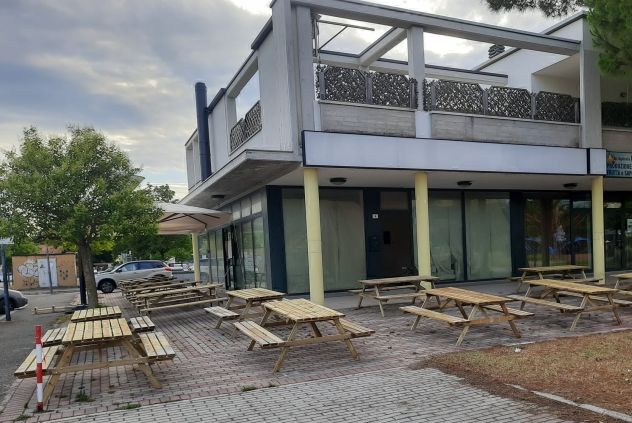 negozio in vendita a Cervia