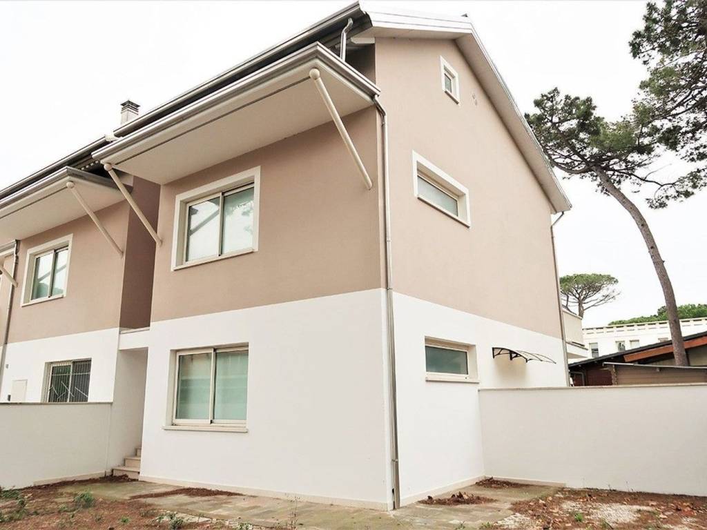 appartamento in vendita a Cervia in zona Milano Marittima