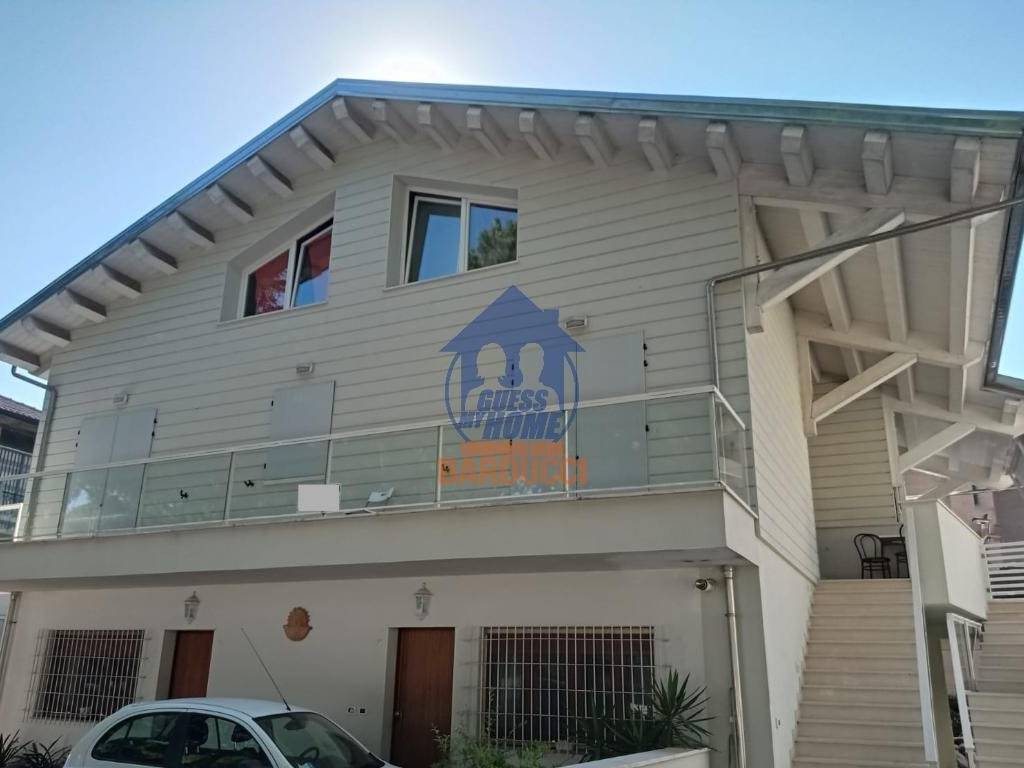 appartamento in vendita a Cervia in zona Milano Marittima