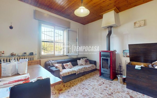 casa indipendente in vendita a Cervia in zona Cannuzzo