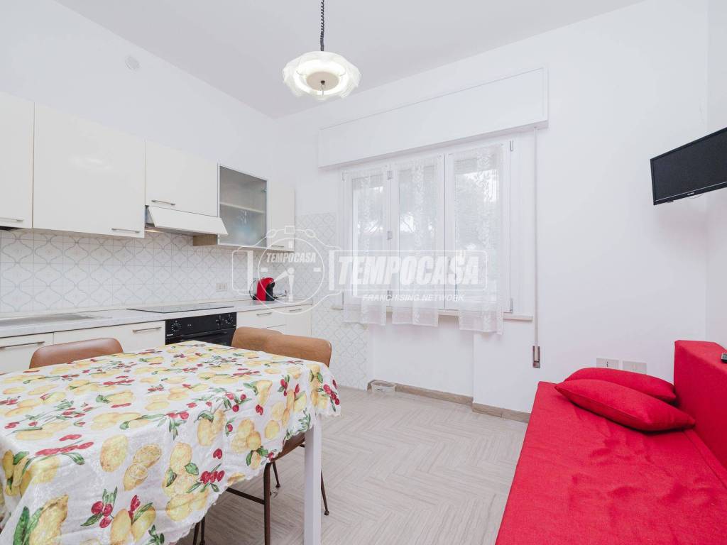 appartamento in vendita a Cervia in zona Pinarella