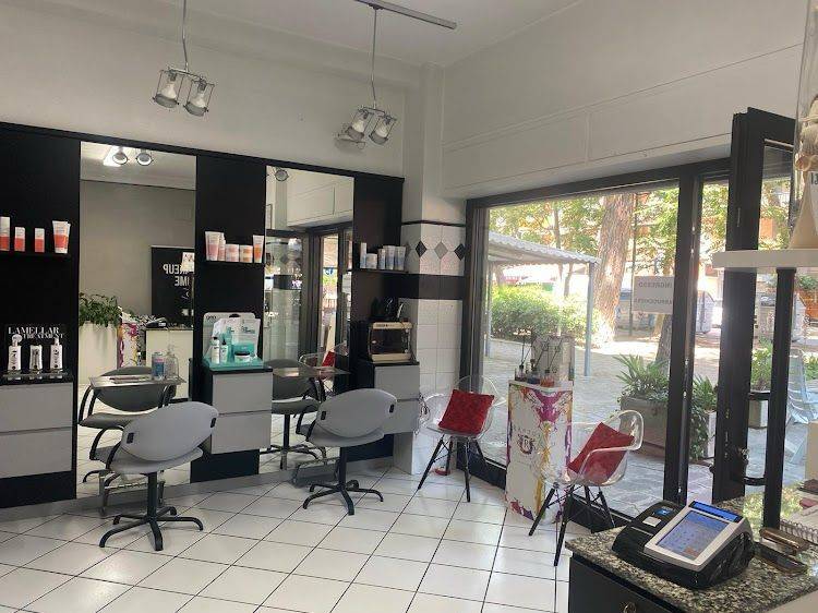 negozio in vendita a Cervia in zona Milano Marittima