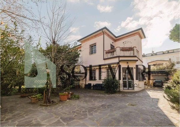 casa indipendente in vendita a Cervia
