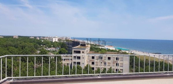 appartamento in vendita a Cervia in zona Milano Marittima