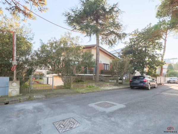 appartamento in vendita a Cervia in zona Milano Marittima