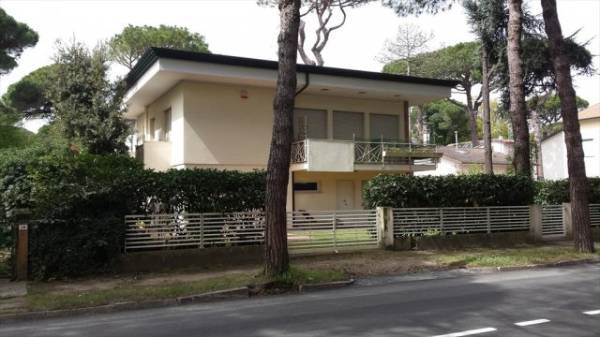 casa indipendente in vendita a Cervia in zona Milano Marittima