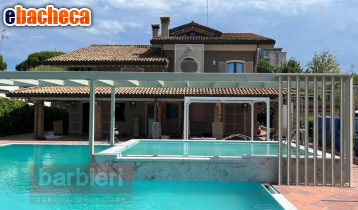 casa indipendente in vendita a Cervia