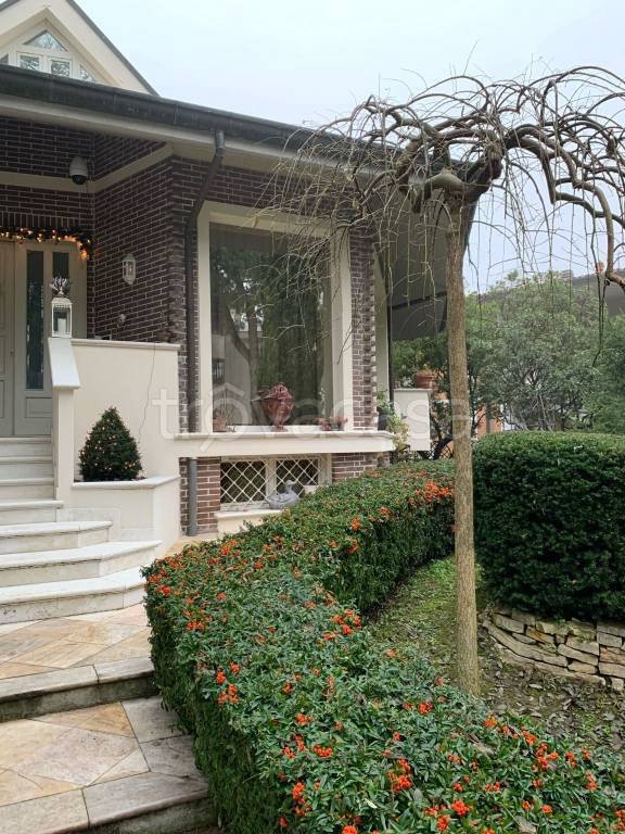 casa indipendente in vendita a Cervia