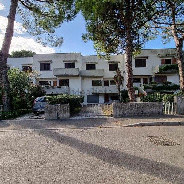 casa indipendente in vendita a Cervia in zona Terme