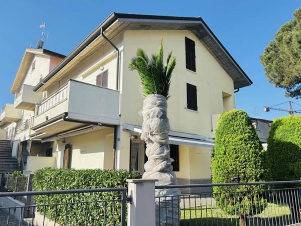 appartamento in vendita a Cervia in zona Milano Marittima