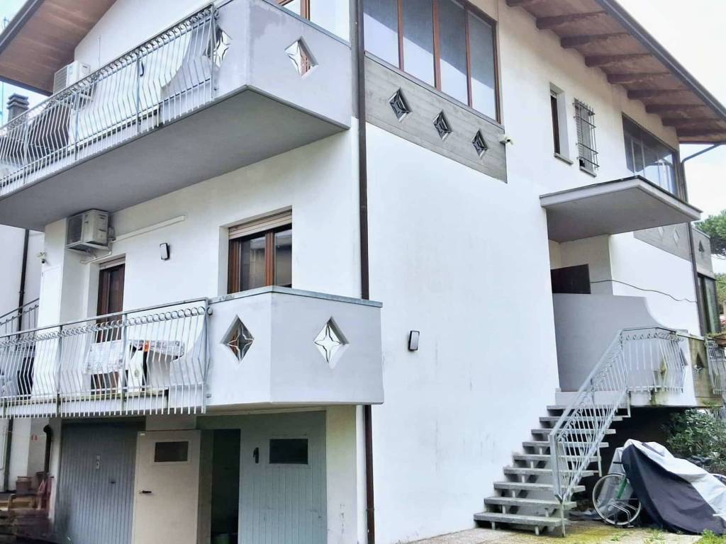 casa indipendente in vendita a Cervia