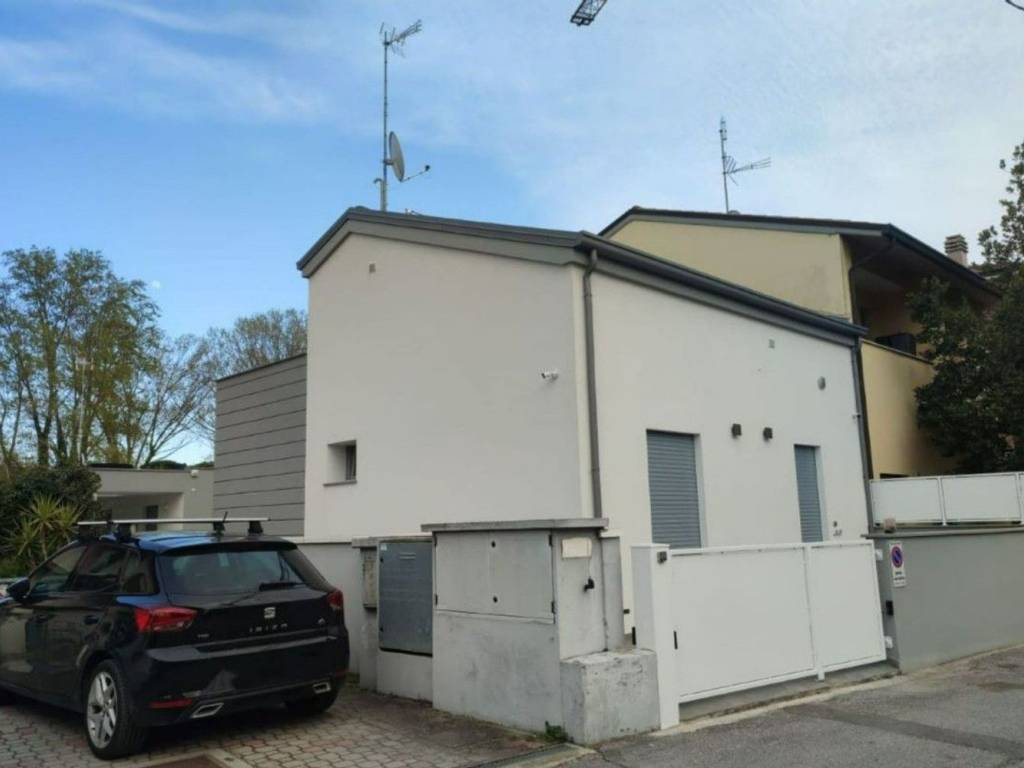 casa indipendente in vendita a Cervia in zona Milano Marittima