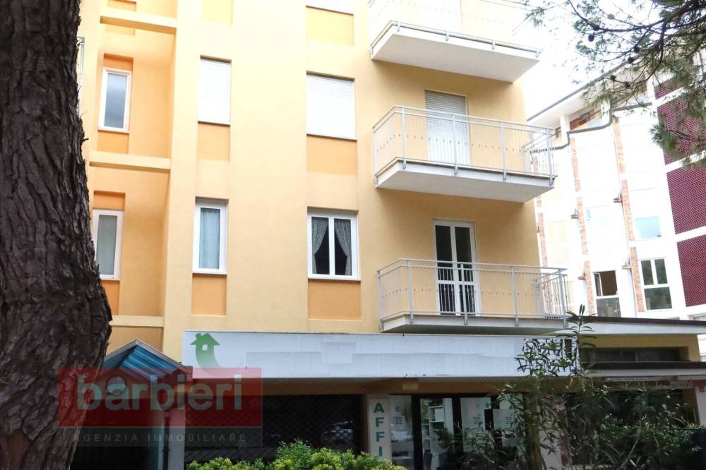 appartamento in vendita a Cervia in zona Pinarella