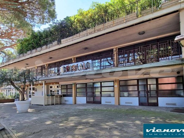negozio in vendita a Cervia in zona Milano Marittima