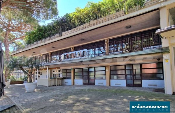 negozio in vendita a Cervia in zona Milano Marittima