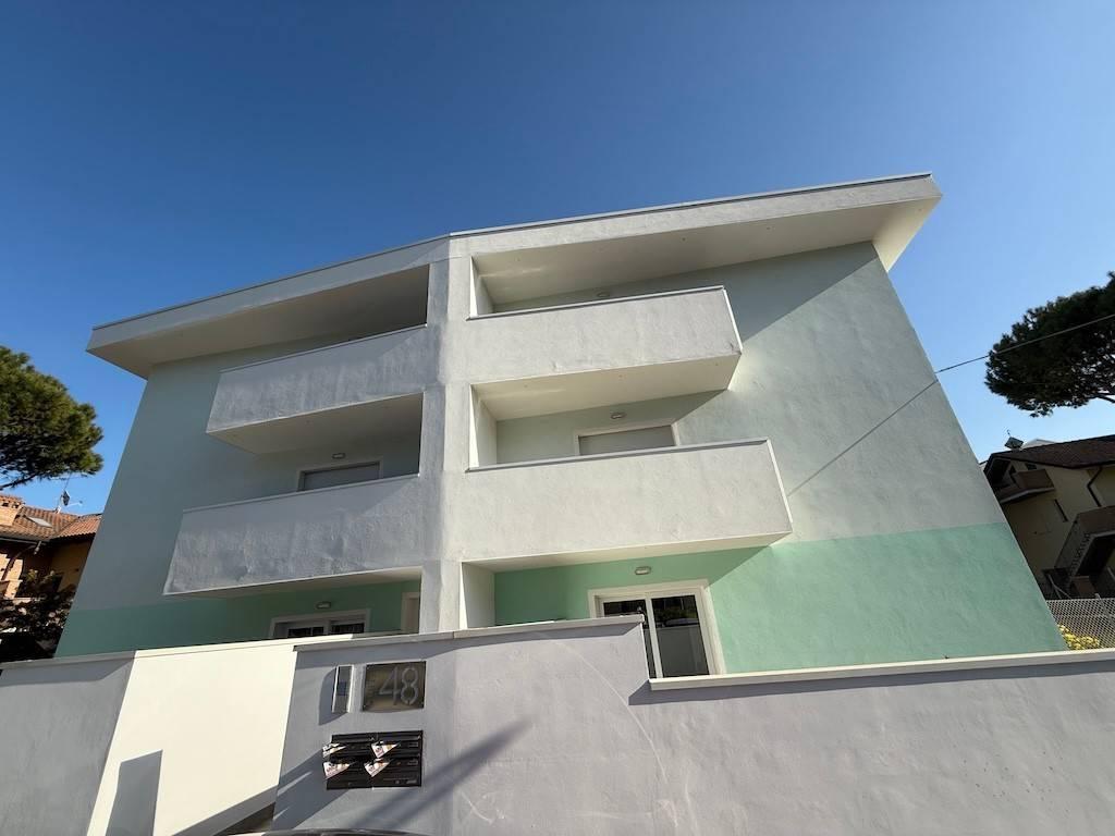 appartamento in vendita a Cervia in zona Pinarella