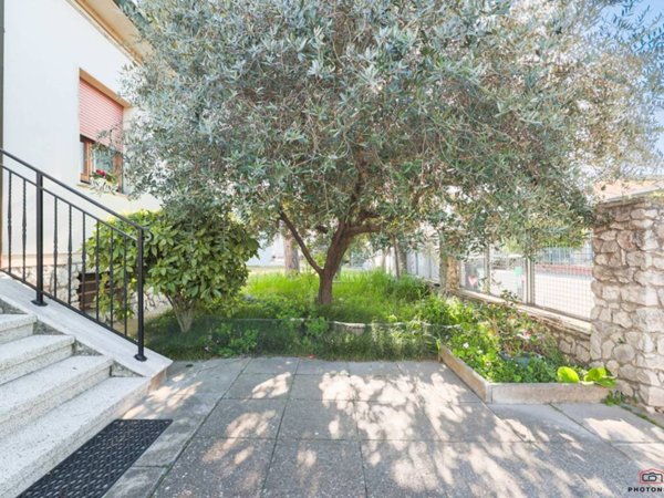 casa indipendente in vendita a Cervia in zona Pinarella