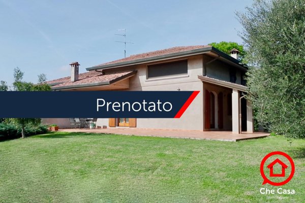 casa indipendente in vendita a Cervia in zona Pisignano