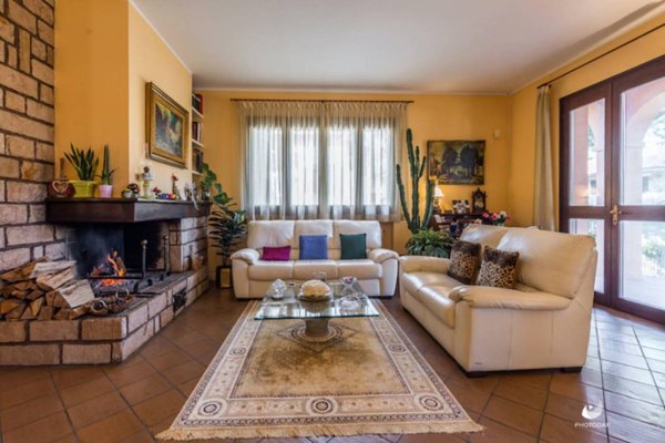 casa indipendente in vendita a Cervia