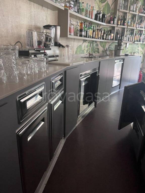 negozio in vendita a Cervia in zona Milano Marittima
