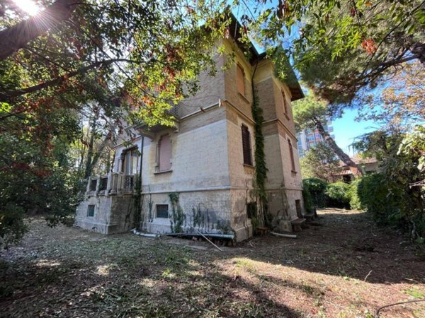 casa indipendente in vendita a Cervia