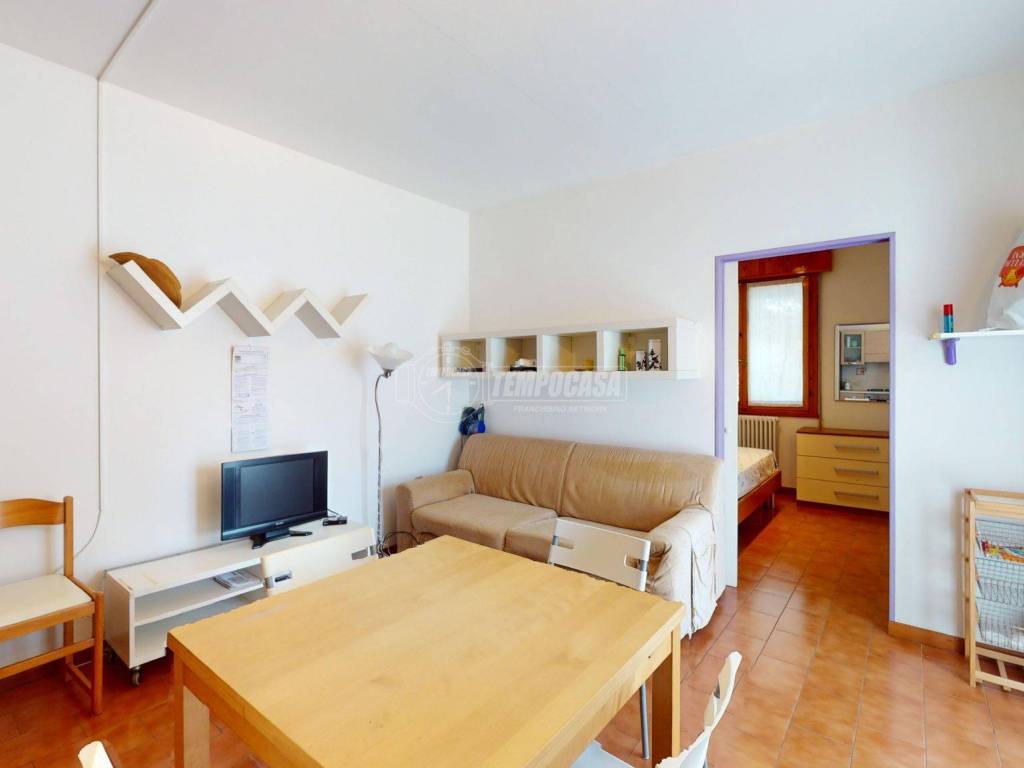 appartamento in vendita a Cervia in zona Pinarella