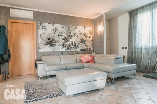 casa indipendente in vendita a Cervia in zona Cannuzzo