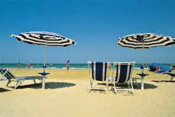 ufficio in vendita a Cervia in zona Milano Marittima