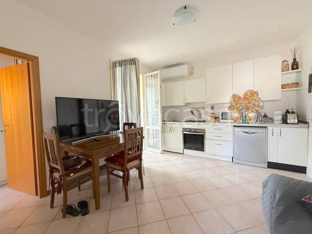 appartamento in vendita a Cervia in zona Pinarella