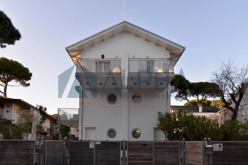 casa indipendente in vendita a Cervia in zona Milano Marittima