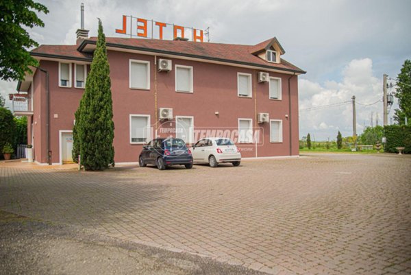 appartamento in vendita a Cervia in zona Pinarella