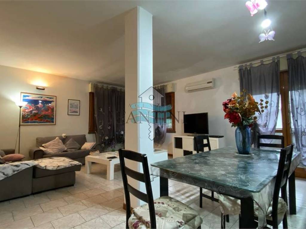 casa indipendente in vendita a Cervia in zona Villa Inferno