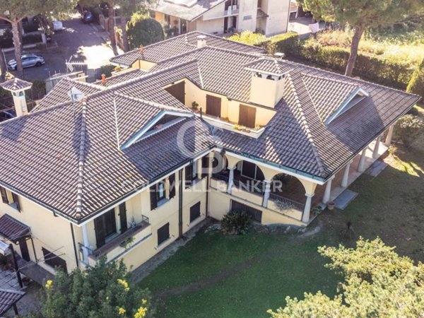 casa indipendente in vendita a Cervia
