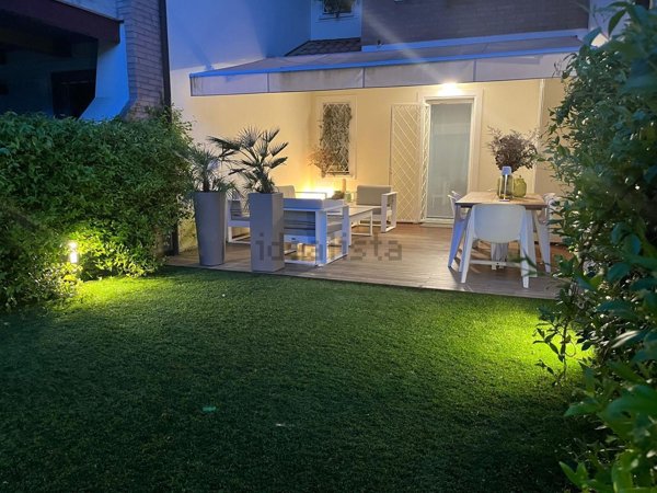 casa indipendente in vendita a Cervia in zona Milano Marittima