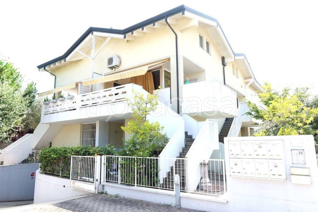 appartamento in vendita a Cervia in zona Pinarella