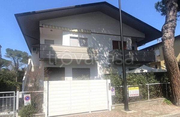 appartamento in vendita a Cervia in zona Milano Marittima