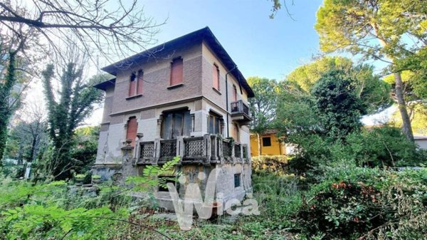 casa indipendente in vendita a Cervia