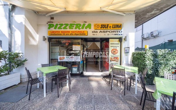 negozio in vendita a Cervia in zona Pinarella
