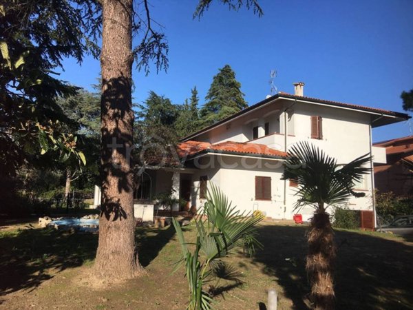 casa indipendente in vendita a Cervia in zona Terme
