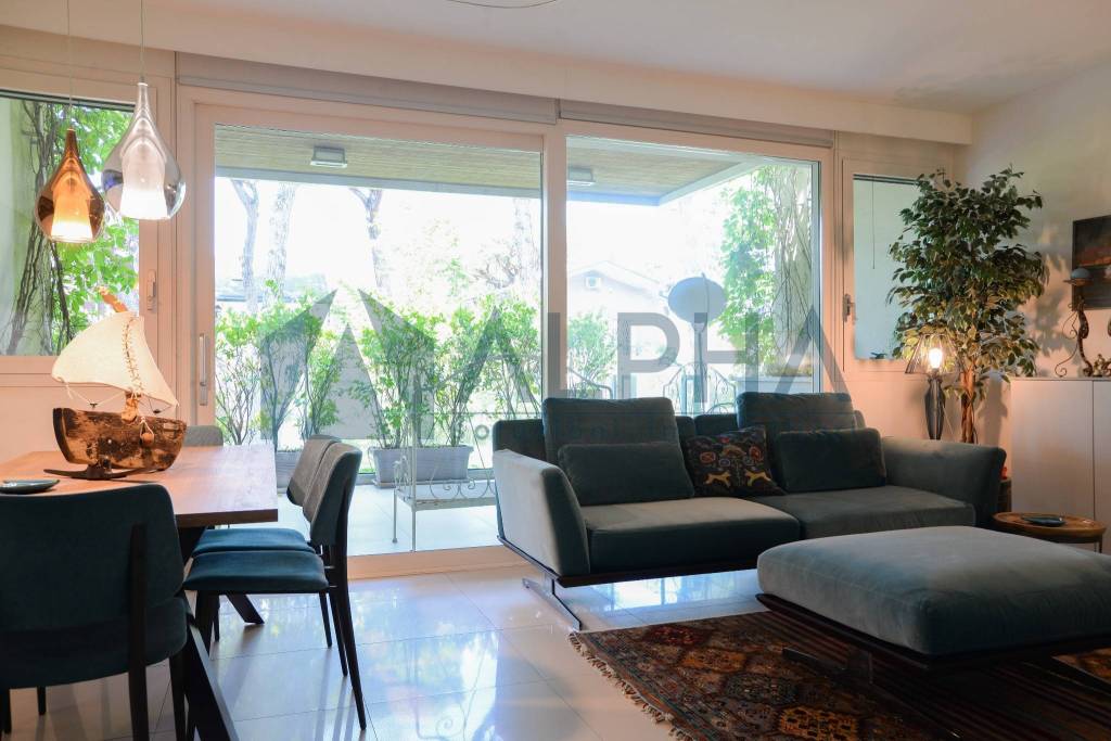 appartamento in vendita a Cervia in zona Milano Marittima