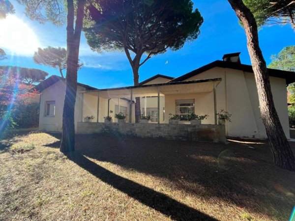 casa indipendente in vendita a Cervia in zona Milano Marittima
