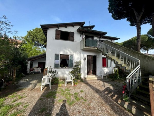 casa indipendente in vendita a Cervia